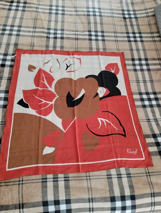 castel floral Accessories - Vintage Floral Silk-Blend Scarf in Coral, Brown & Black